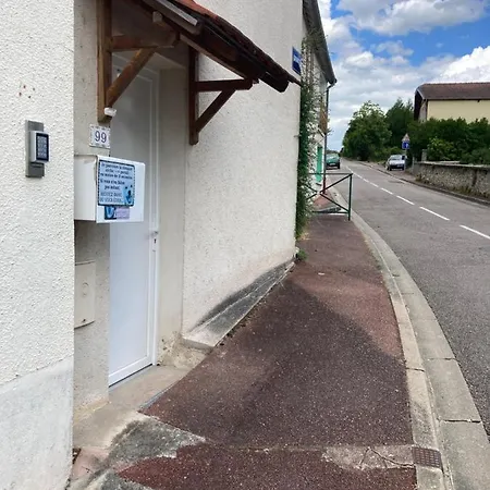 Maison Calme Et Fonctionnelle